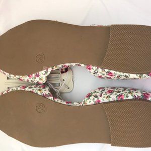SO Shoes - SO Peep Toe Women Floral Flats size 7.5 SO Shoes - SO Peep Toe Women Floral Flats size 7.5